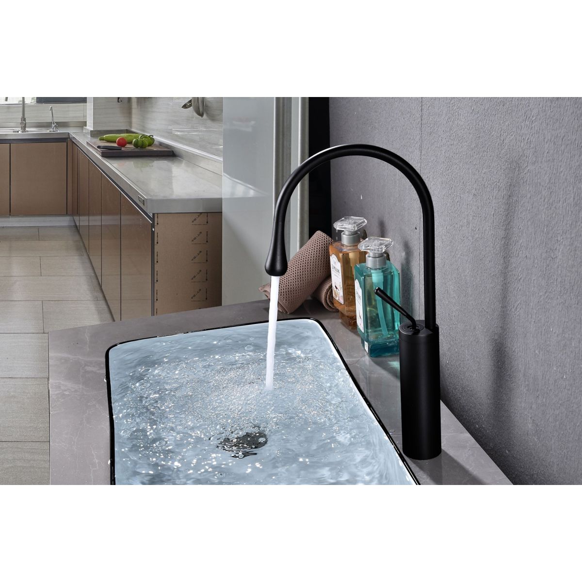 Tall Body Black Bathroom Basin Faucet